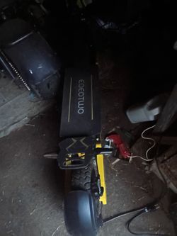 Scooter don't charge green light on and battery dead