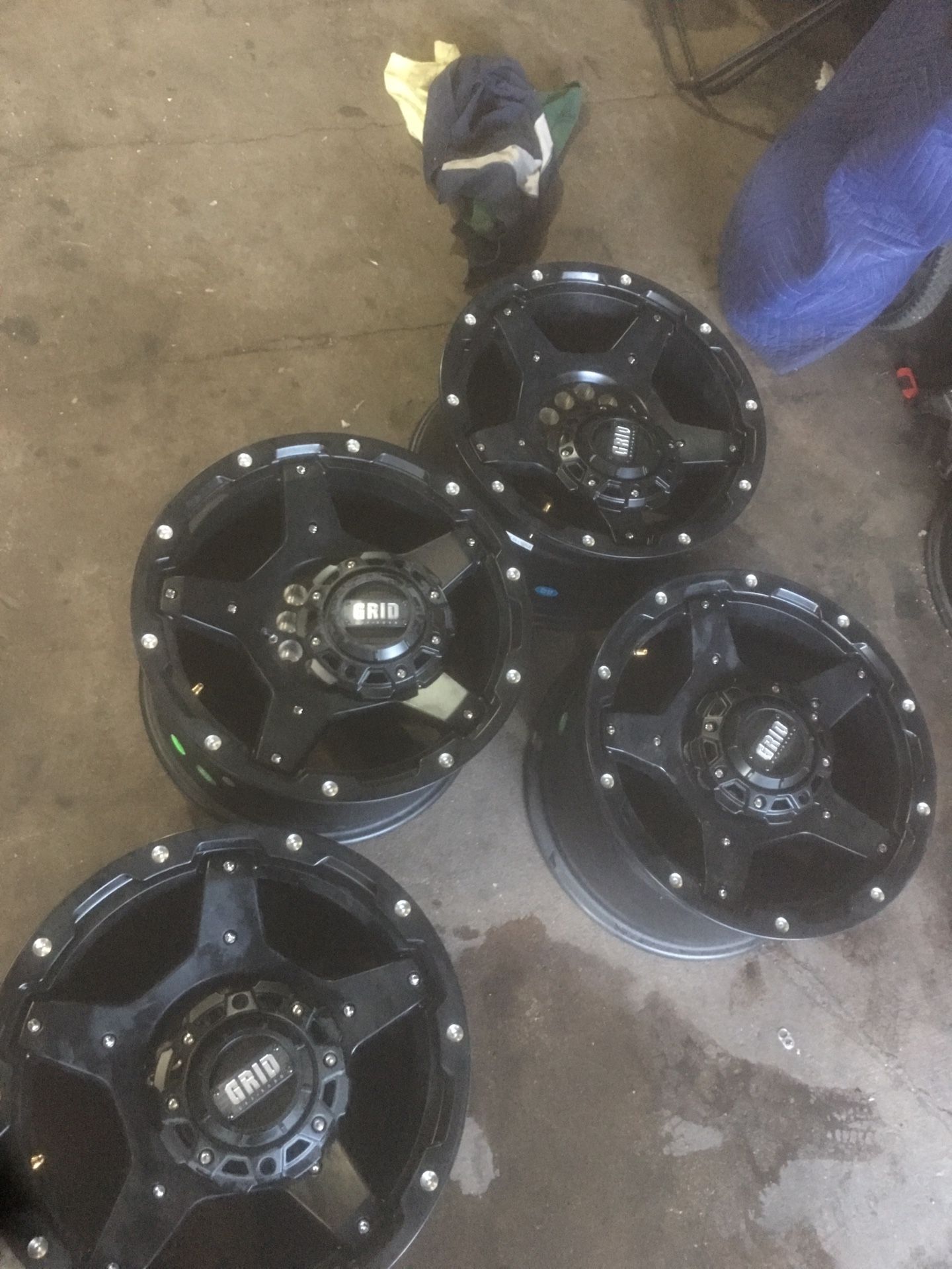 Grid off-road wheels