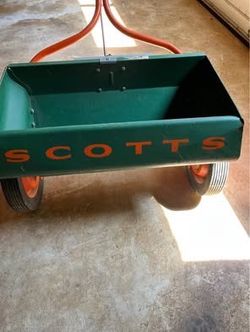 Vintage Scotts Drop Seed or Fertilizer Spreader