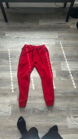 Red Nike tech