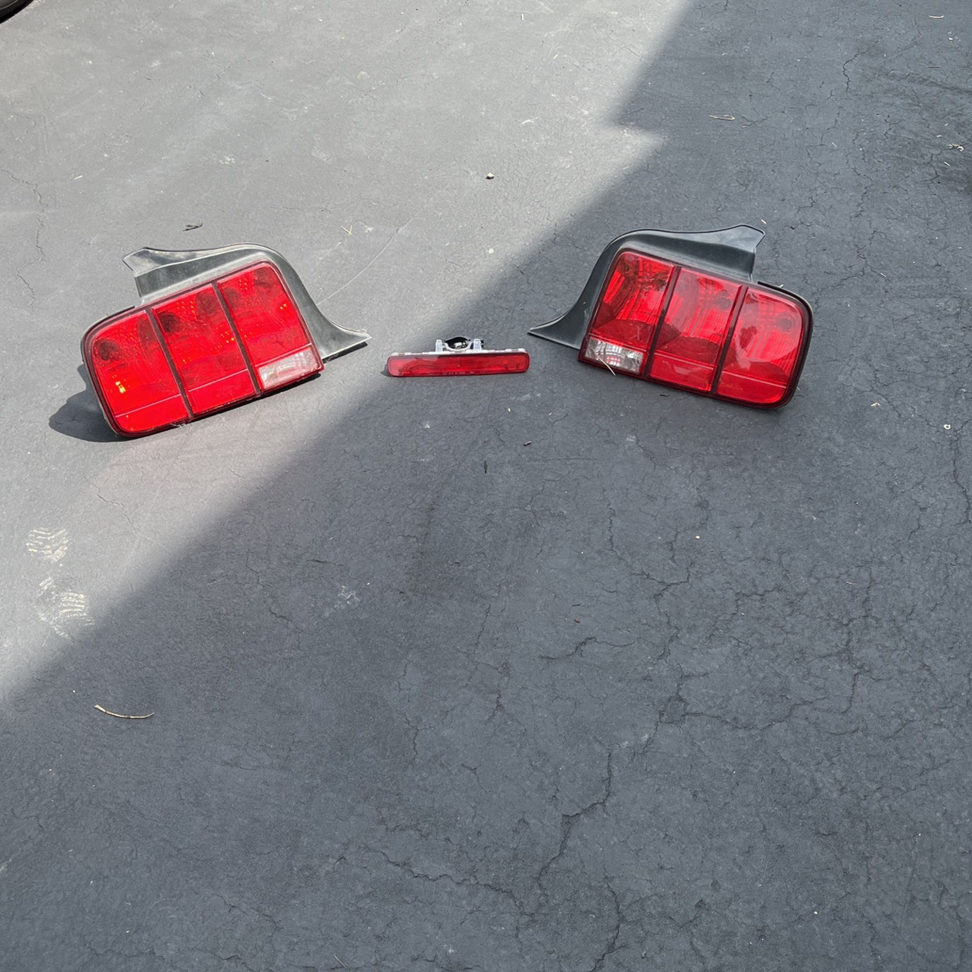 2005-2009 Ford Mustang Brake lights