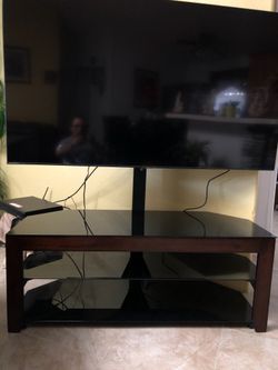Tv Shelf With Built In Mount