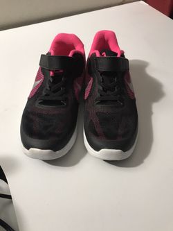 Toddler youth size 3 Nike sneakers