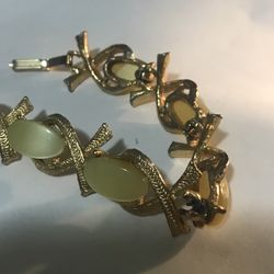 Ribbon Bracelet  7””light Green