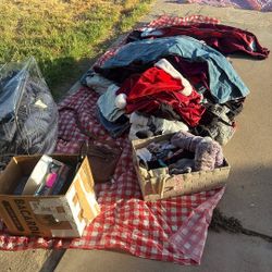 Cheap yard Sale 