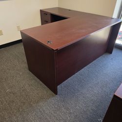 NEW AND USED OFFICE FURNITURE,   AT GABLES OFFICE FURNITURE MIA.FLA 