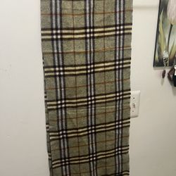 Burberry Vintage nova check Scarf 100% cashmere