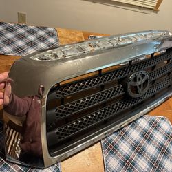 2nd Gen Toyota Tundra Grille Black and Chrome 