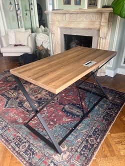 Desk - Wood Modern like NEW
