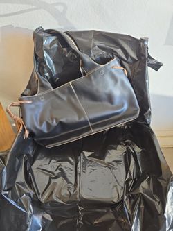G.I.L.I. Genuine Leather Hand Bag