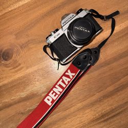 Pentax K1000 Asahi W/ Pentax 28mm 2.8 Lens. (Tested)