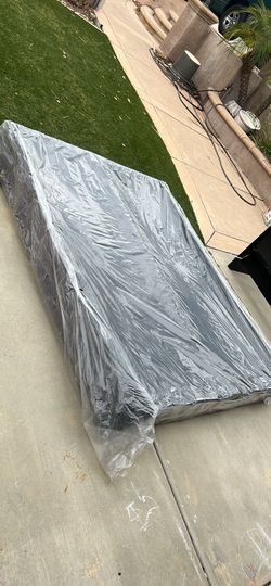 Clean queen box spring black