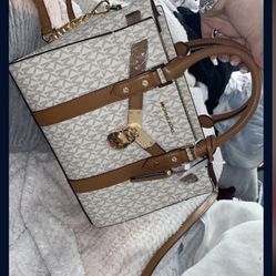 Michael Kors Hand Bag