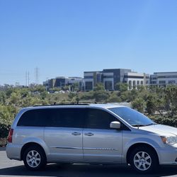 2012 Chrysler Town & Country