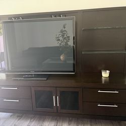 Modern Solid Wood  TV Furniture/Stand  w/ Drawers
