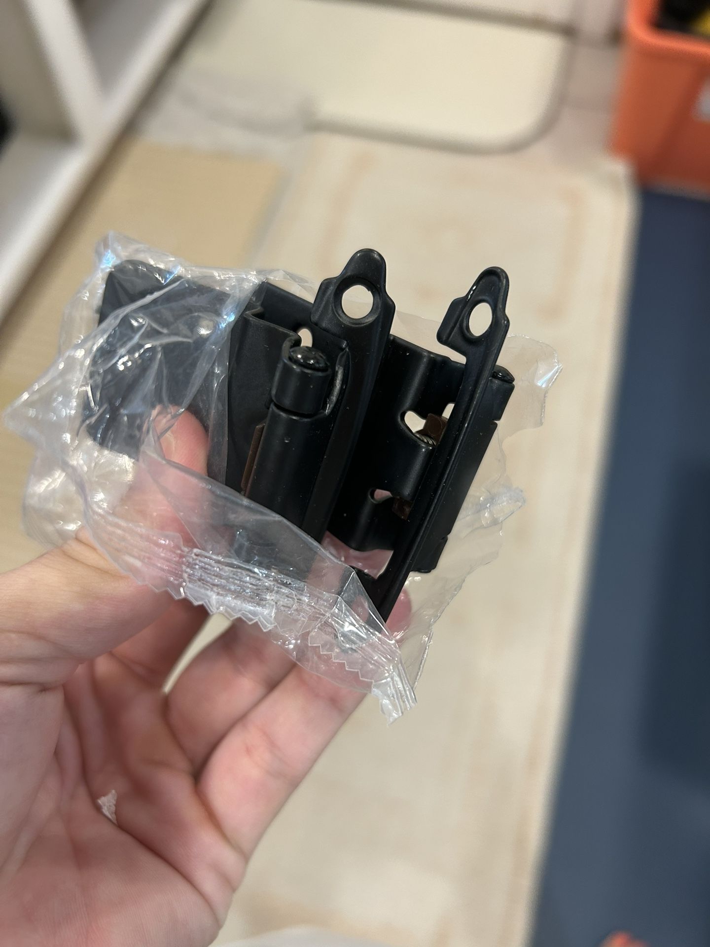 Cabinet Door Hinges