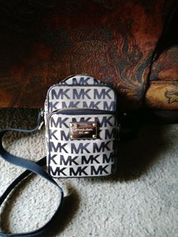 Michael kors shoulder Bag.