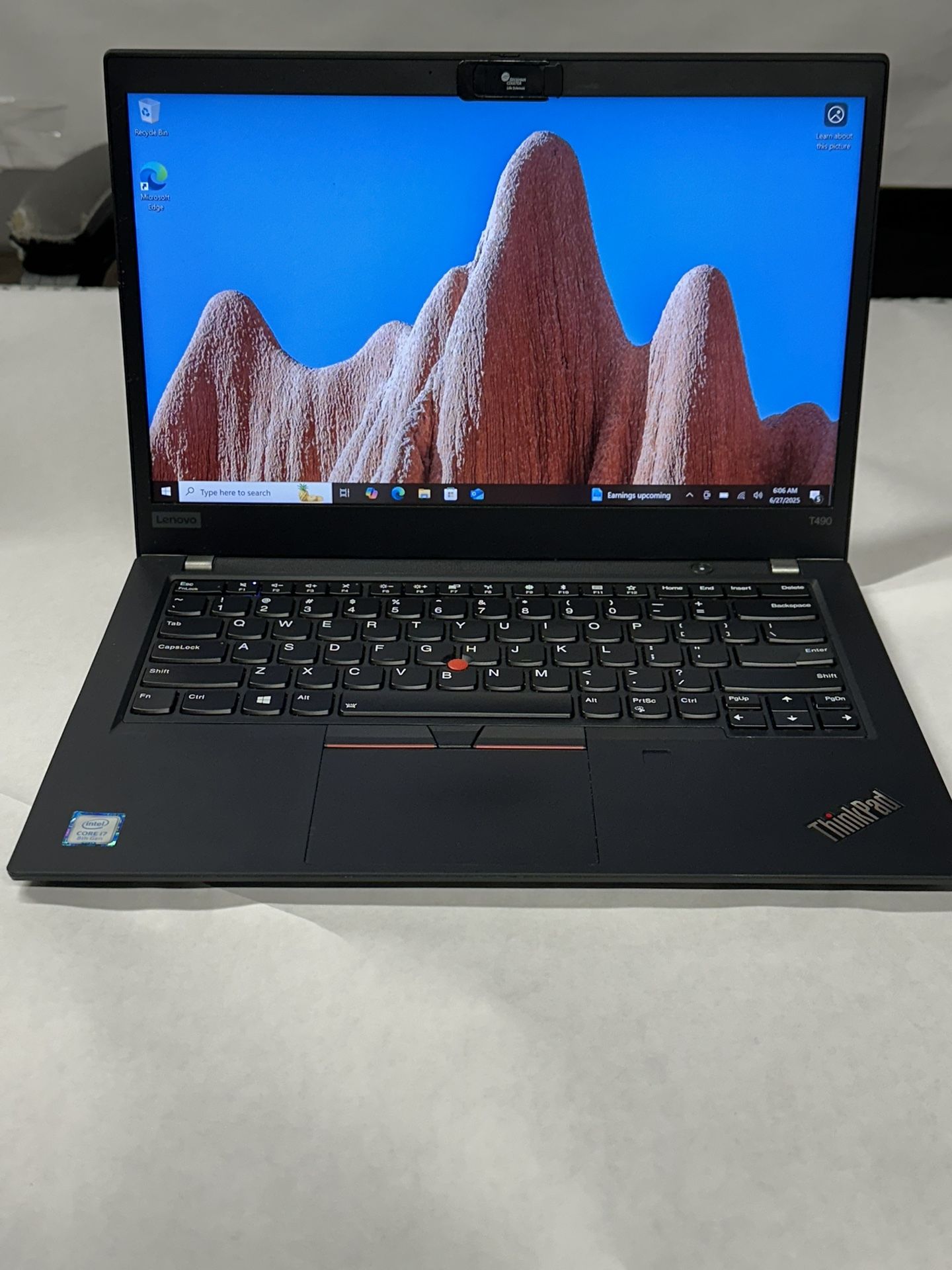 Laptop Lenovo T490 i7 8th Generation Good Condition Price Is Firm Read description