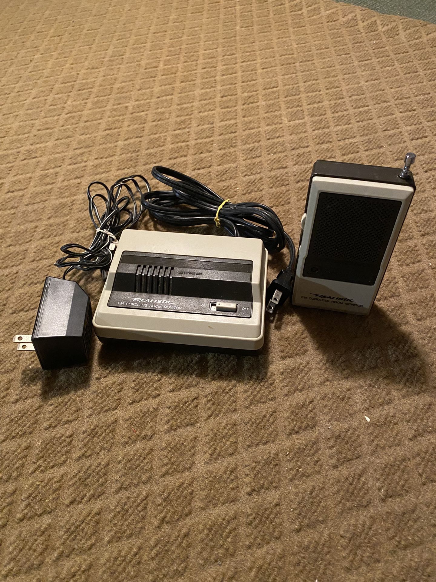 Baby monitor with power adapter