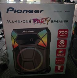 Pioneer All-In-One Party Speaker 700 Watts