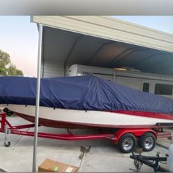 1999 Four Winns 245 Sundowner