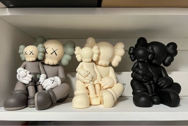 KAWS Holiday Changbai Mountain Vinyl Figure Set