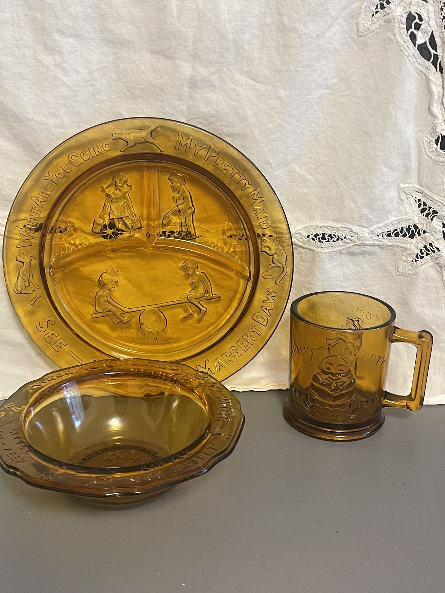 Vintage Tiara Amber Glass Child 3pc Set Mother Goose Nursery Rhymes