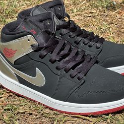 Nike Air Jordan 1 Mid 'Johnny Kilroy' sneakers.  7.5