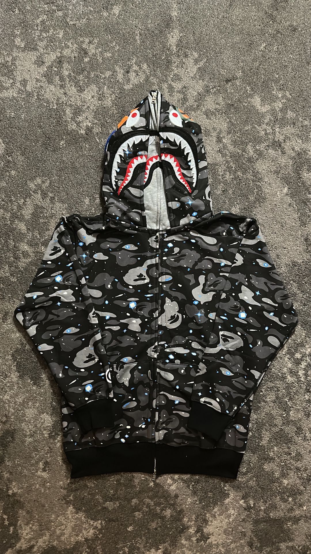 BRAND NEW Bape Hoodie🔥🔌