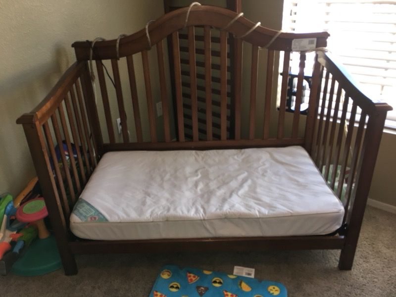 Carters Jamestown Convertible 4 in 1 Crib Chestnut for Sale in Las Vegas NV OfferUp