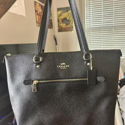 Coach Tote 