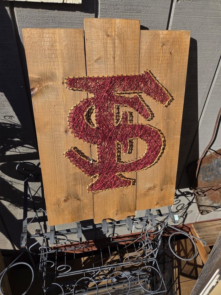 San Francisco 49ers String Art Wood Plaque