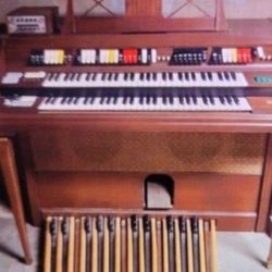 Vintage Organ With Bench, See 2nd Pic