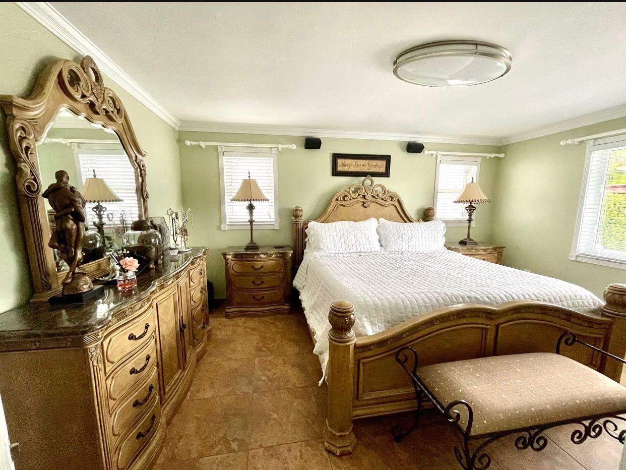 Michael Amini La Francaise Bedroom Set