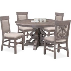 Dining table set