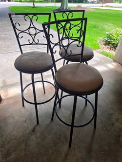 Set of 3 bar stools