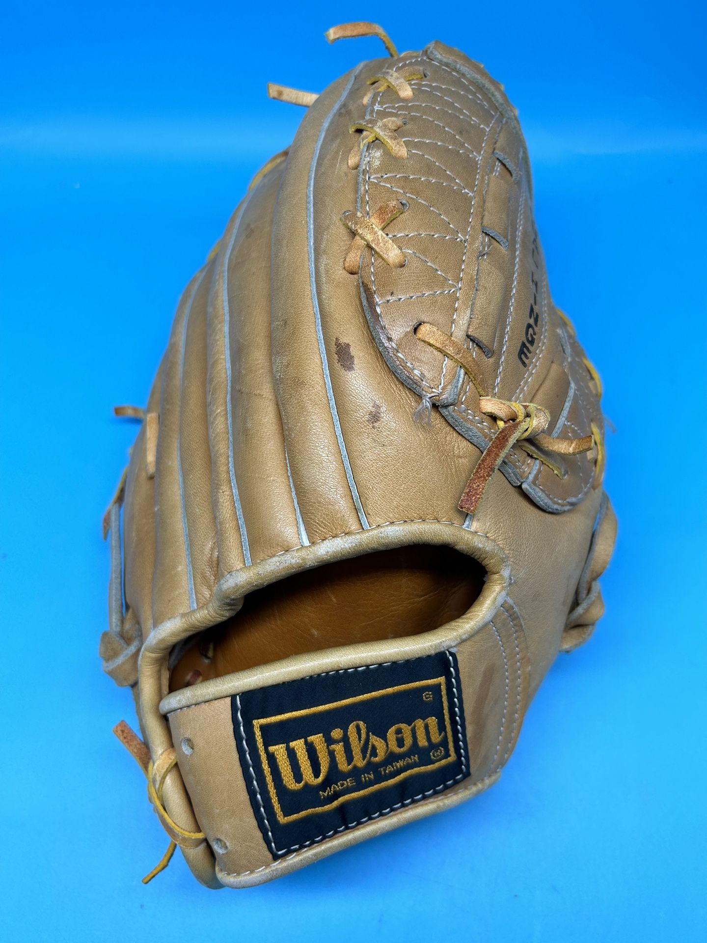 Adult Baseball Glove 