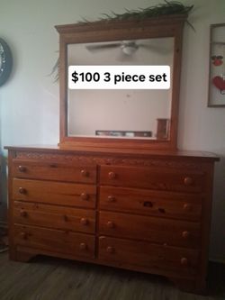 Bedroom set $100 /couches $50 / coffee table $20