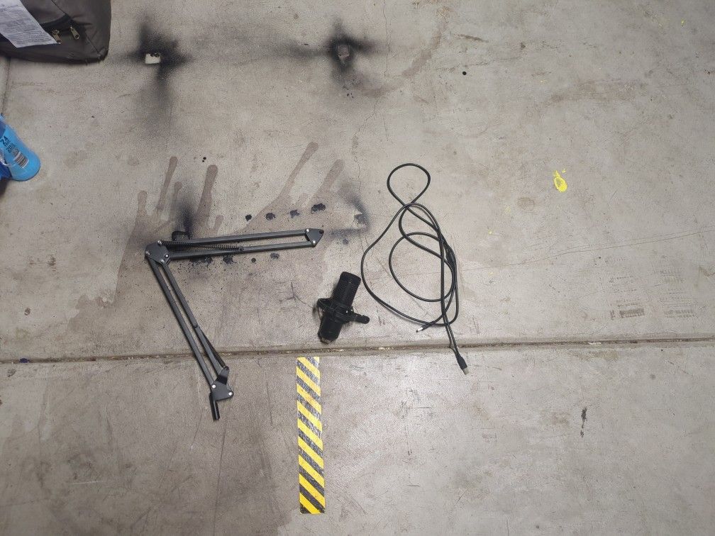 Microphone With Boom Arm