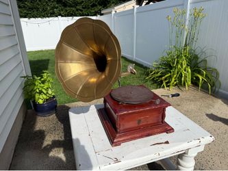 Victor/HMV gramophone reproduction most likely but great display piece.