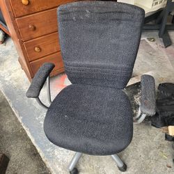 Basic Office Chair