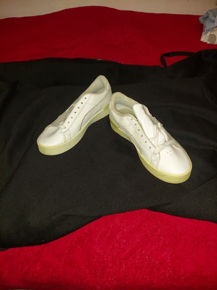 PUMA --with Memory Foam