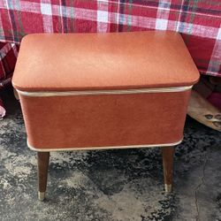 Vintage Mid Century Burlington Hawkeye Sewing Storage Bench / Stool