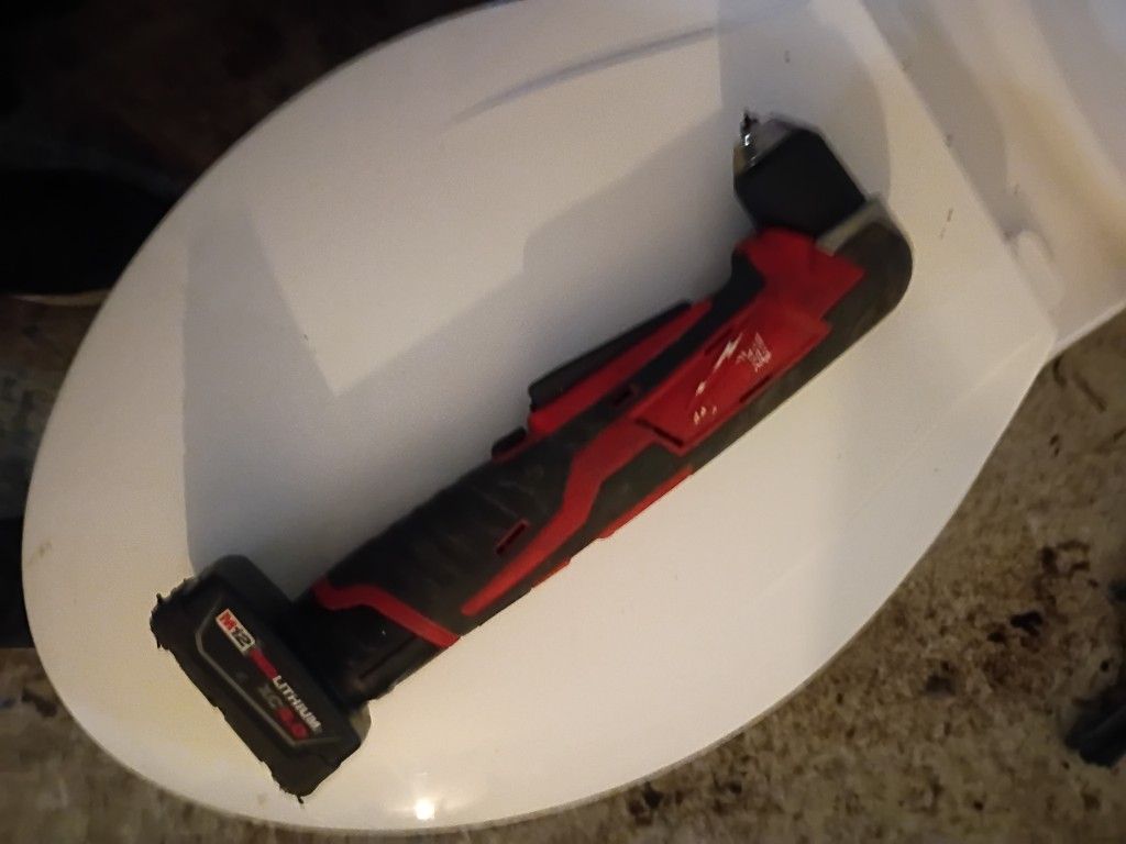 Milwaukee 3/8 In Right Angle Drill