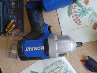 KOBALT. AIR IMPACT 1/2 Drive. (1000 Max. Ft/ Ib
