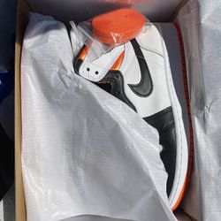 Jordan 1 Electro Orange