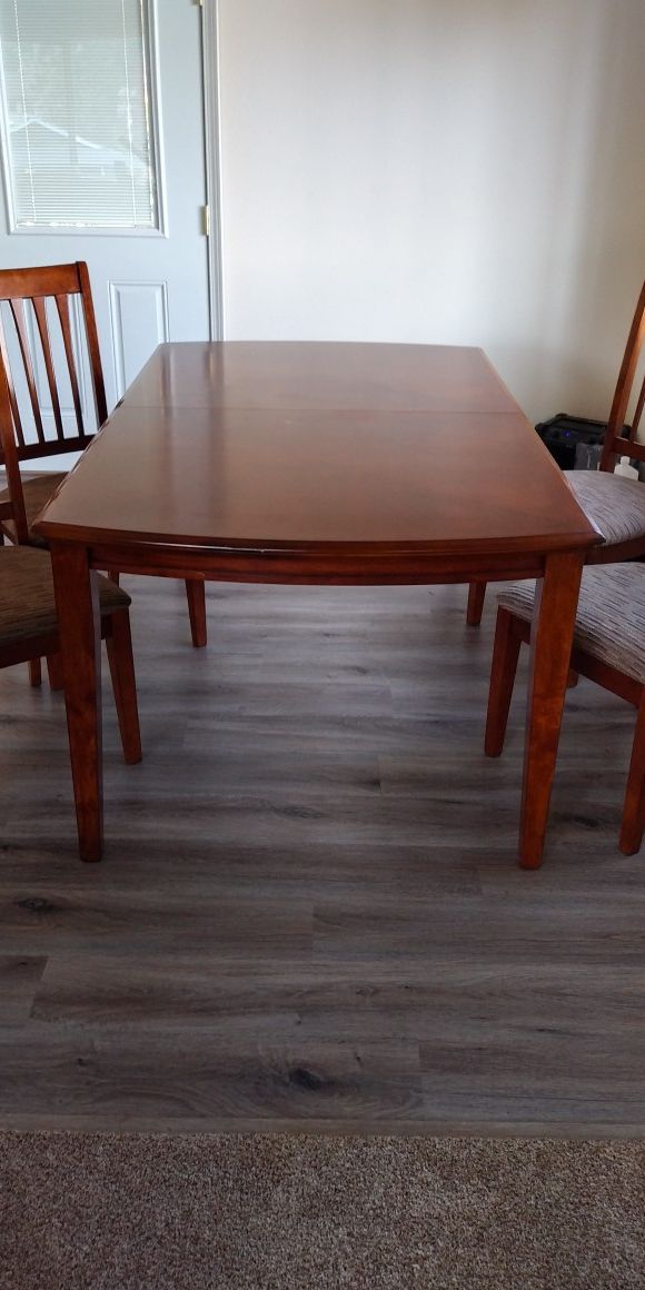 Cherry Kitchen Table 4 Chairs For Sale In Tacoma Wa Offerup