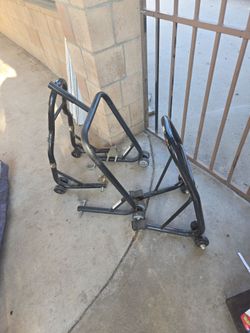 Motorcycle stand front and back paddock stand