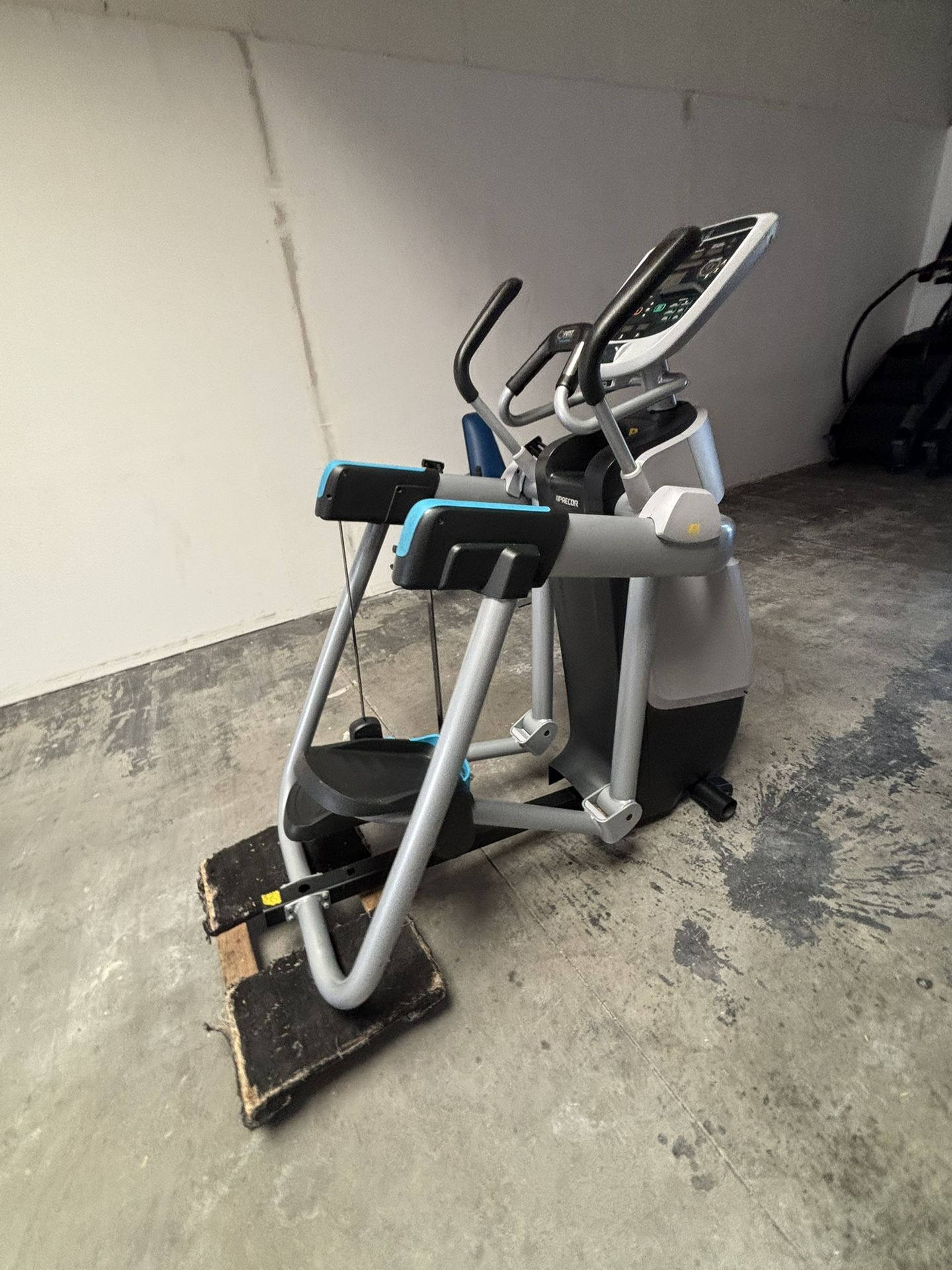 FOR SALE: Precor AMT Open Stride (Qty 2)