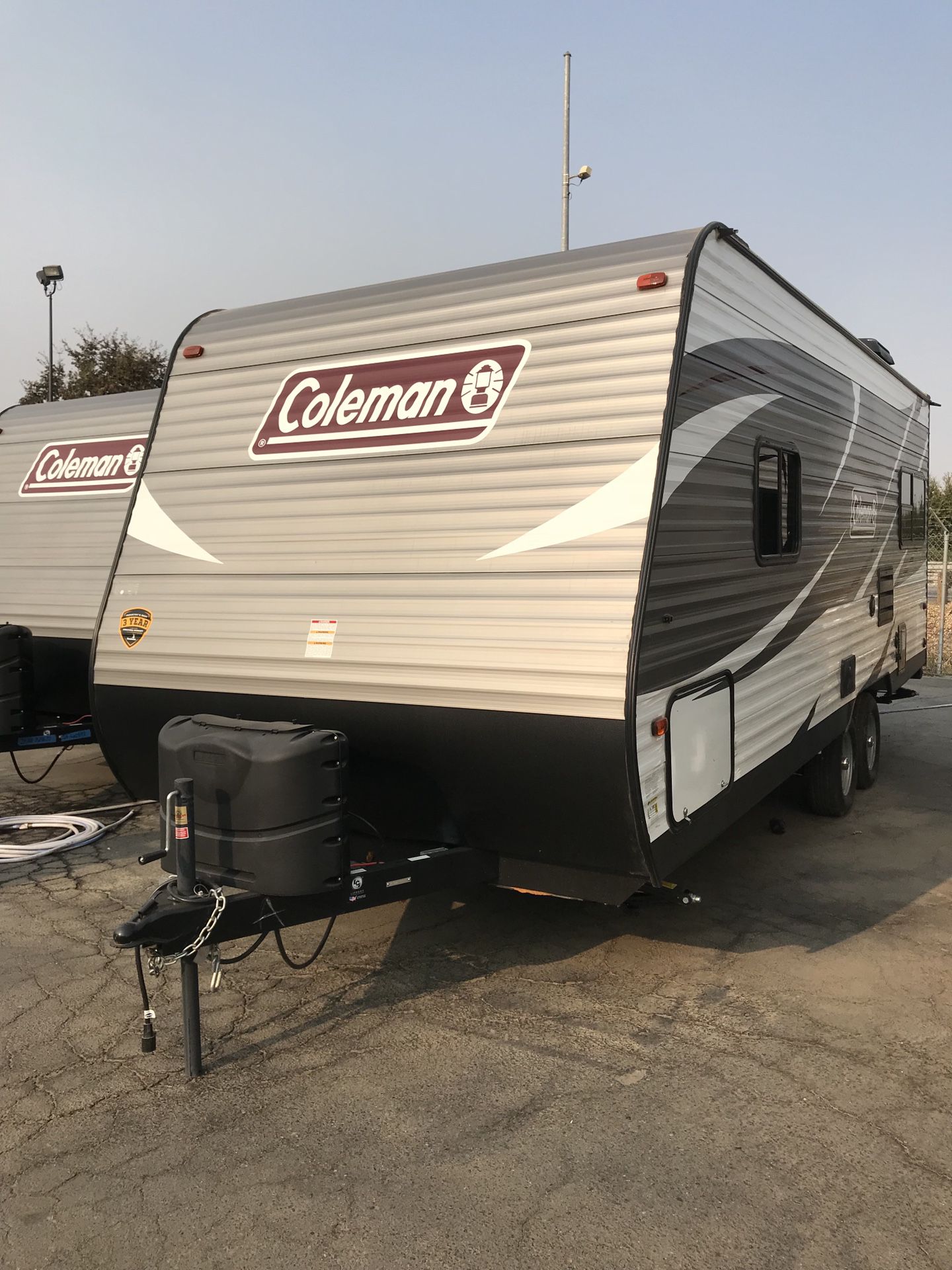 2018 Coleman travel trailer 21 ft. Super clean only used twice. Beautiful trailer.